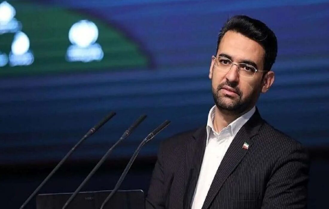 آذری جهرمی به کدام «پیرمردها» طعنه می زند؟ /توطئه‌ها و پشت پرده استیضاح همتی و خروج ظریف و طیب نیا از دولت به روایت وزیر جوان روحانی