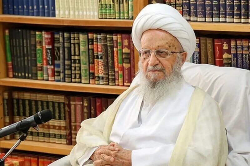 آیت الله مکارم شیرازی: هشدار درباره بی‌انصافی‌ها در نماز جمعه بر بخشی از جامعه اثرگذار است/ نماز جمعه پس از انقلاب به یک نهاد تأثیرگذار تبدیل شد