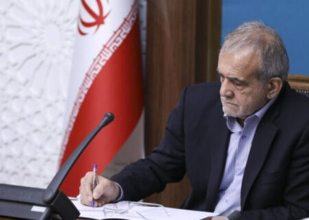 استاد روزبه از چهره‌های نادری است که انسان‌سازی را معنا می‌کرد