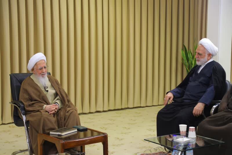 رئیس قوه قضاییه با آیت الله جوادی آملی دیدار کرد