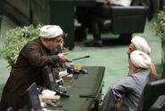 رسایی،سرشاخ با اشخاص یا بازیکن یارکوب برای دولتی‌ها/ پشت پرده حملات نماینده سوپرانقلابی به معاون اول دولت/ در لیست رسایی بعد از ظریف نوبت عارف شده؟
