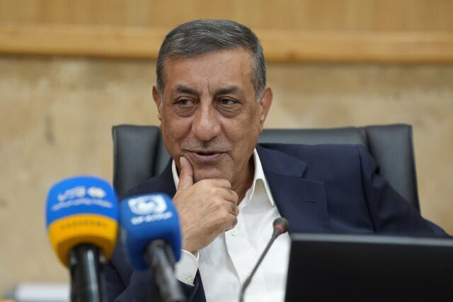 انتقادهای تند دانشجوی مشهدی به معاون اجرایی پزشکیان نسبت به عملی نکردن شعارهای انتخاباتی/ افسار شوراهای انضباطی در دانشگاهها را بکشید