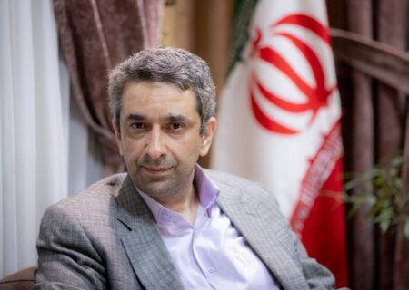 معاون ارتباطات دفتر رئیس‌جمهوری: عذرخواهی از مردم منشاء عزت برای دولت می‌شود