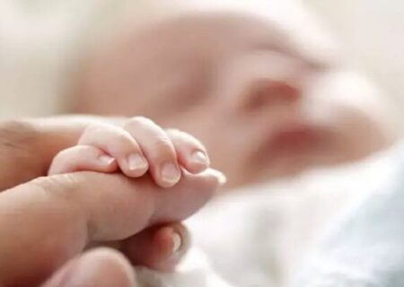 چرا زنان مجرد نمی‌توانند سرپرست یک نوزاد باشند؟/ پاسخ یک مقام مسئول