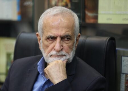 کمال خرازی: از ارتقای برنامه موشکی غفلت نمی‌کنیم/ فقط بر سر میزان غنی‌سازی حرف می‌زنیم