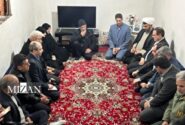 رئیس سازمان بازرسی کل کشور با خانواده شهید حمید مهری دیدار کرد