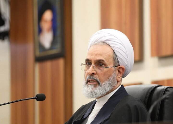 مدیر حوزه‌های علمیه: دستاوردهای زنان پس از انقلاب در علم و فناوری بی‌سابقه است/ بانوان در برخی رشته‌های آکادمیک گوی سبقت را از مردان ربوده‌اند