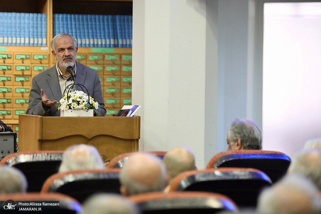 مسجدجامعی: مجاهدین خلق «خلیج ع_ر_ب_ی» را به کار بردند، چون شاه میگفت خلیج فارس