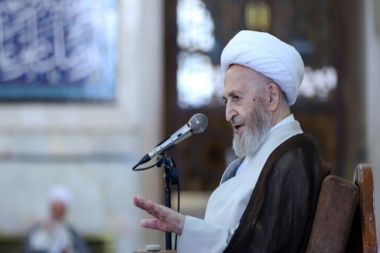 ابلاغ اجرای مصوبه گواهینامه موتورسیکلت برای زنان؛ واکنش فقهی: “موتورسواری زنان اگر جلب توجه کند حرام است و انشالله مسوولین به این نکته توجه کنند
