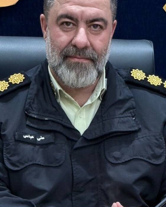  سرهنگ علی عباسی راکی فرمانده انتظامی شهرستان مسجدسلیمان خبر داد:  توقف نیسان حامل آرد قاچاق در جاده‌های مسجدسلیمان/ پلیس راه نانِ مردم را بر سودجویان بست.
