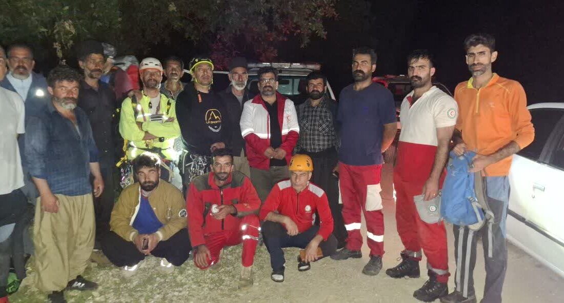 معجزه در «پل نگین»؛ نجات دو کوهنورد از سقوط آزاد ۹۰ متری / ۱۰ ساعت نبرد با صخره و آبشار برای نجات زندگی/ جزئیات عملیات نفسگیر در ارتفاعات اندیکا
