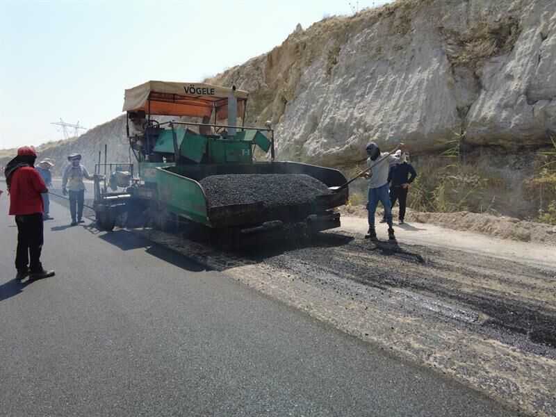 احیای شریان تاریخی نفت؛ بهسازی محور مسجدسلیمان-هفتکل یکی از قدیمی ترین مسیرهای ارتباطی صنعت نفت در مسجدسلیمان به میانه راه رسید
