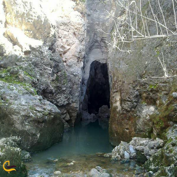 از تخته سنگی که پدرم به آن سلام میکرد، تا معمای ۵۰۰۰ ساله سردار گبران در شیمبار اندیکا؛ روایتی از عشق آ فرامرز خان به شاهزاده نگین واحداث پل نگین