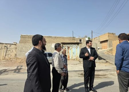 بازدید دادستان مسجدسلیمان از محله کلگه؛ بررسی بحران آب شرب در کوچه شهید اسیوند