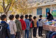 توزیع ۵۷۷ بسته نوشت افزار و لب‌تاپ میان خانواده‌های عشایری مسجدسلیمان توسط موسسه خیریه زنان نیک اندیش بختیاری 